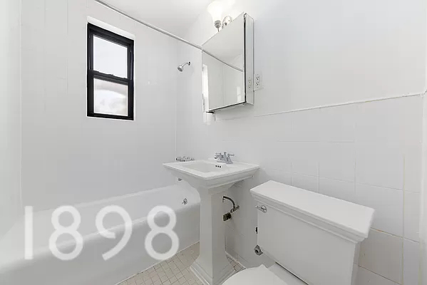 30-49 Crescent Street - Photo 4