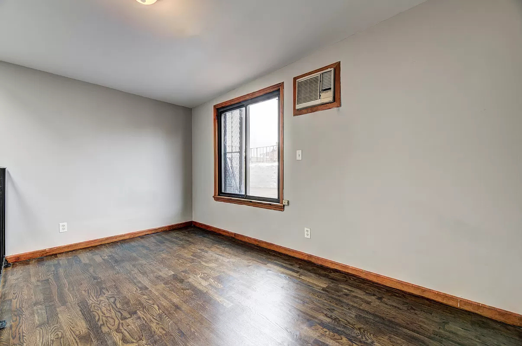 East 13th Street - Photo 1