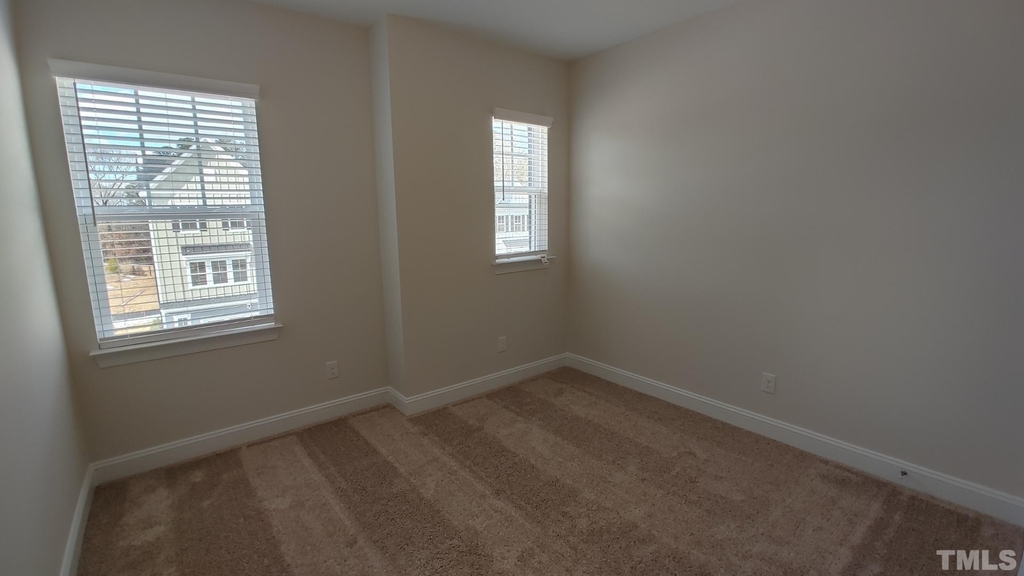 831 Amley Place - Photo 15
