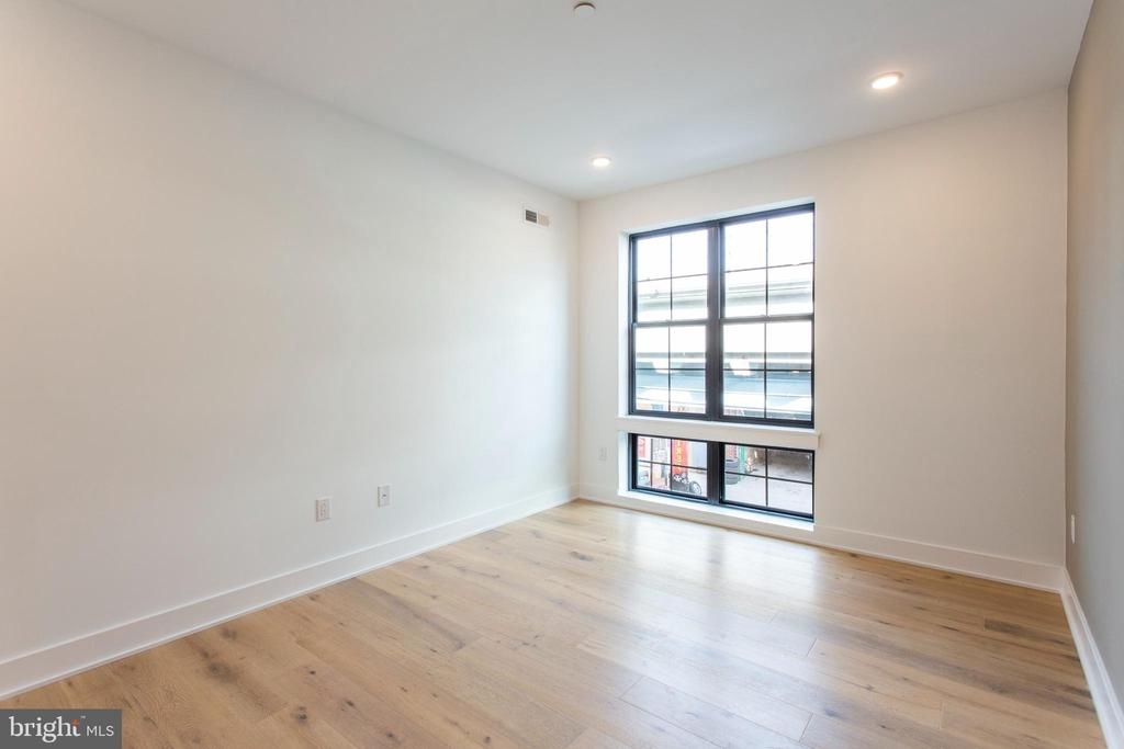 1232 N Front St - Photo 16