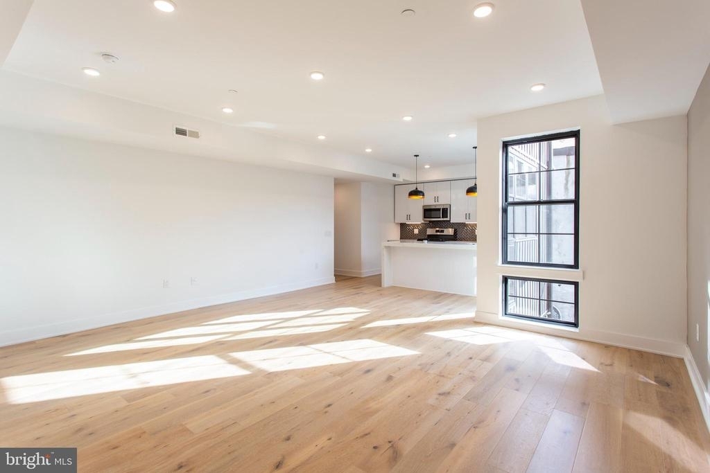 1232 N Front St - Photo 7