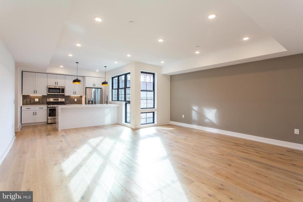 1232 N Front St - Photo 8