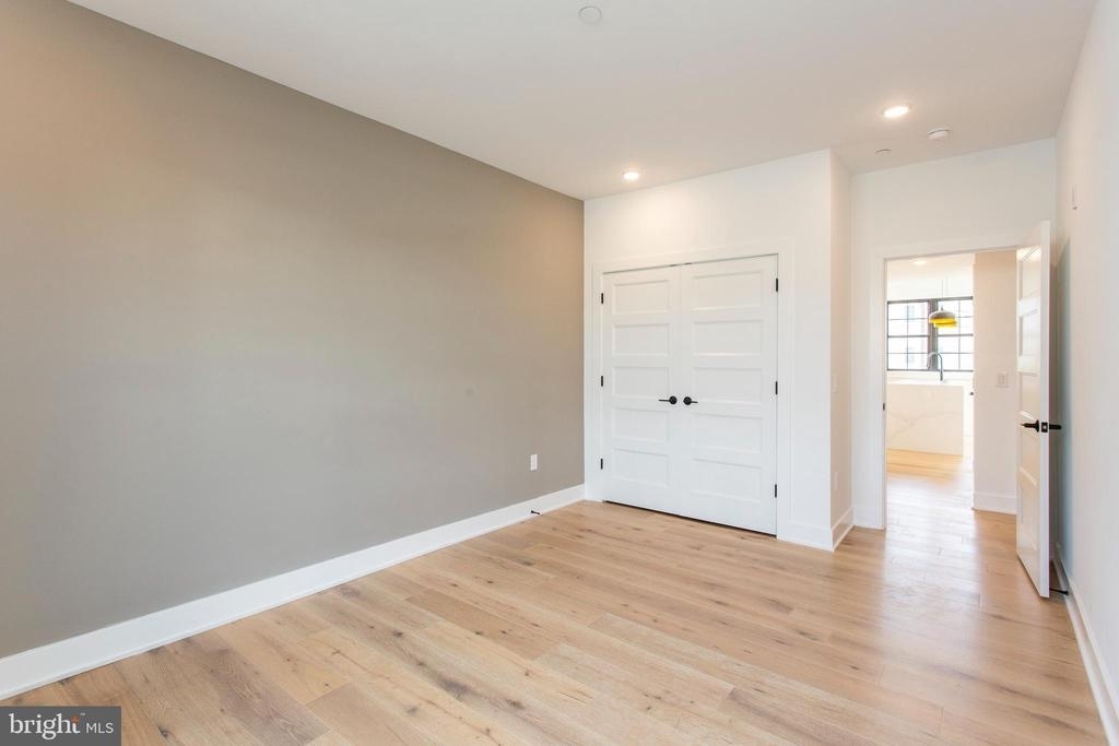 1232 N Front St - Photo 15
