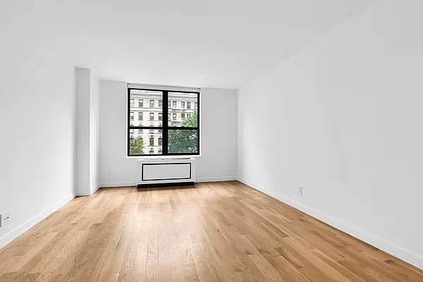 87th & Broadway - Photo 2