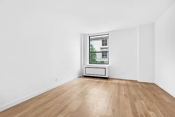 87th & Broadway - Photo 5