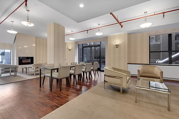87th & Broadway - Photo 11