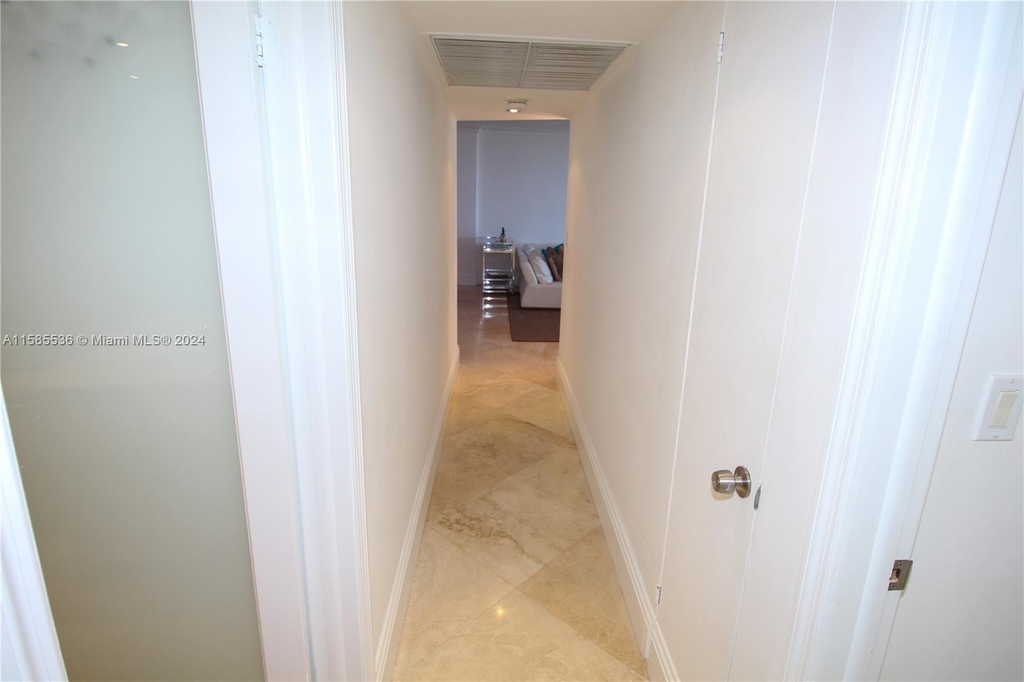 10275 Collins Ave - Photo 29