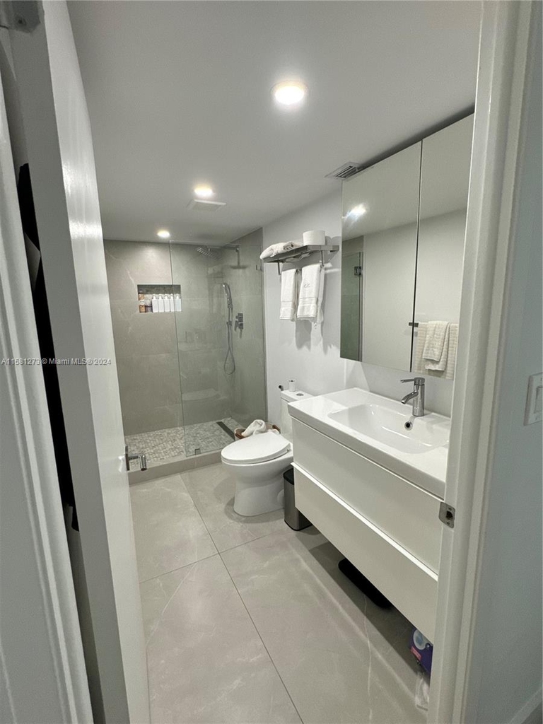 1865 Brickell Ave - Photo 7