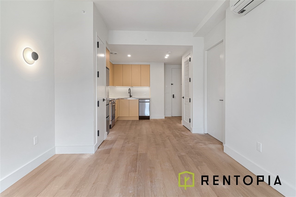 130 Hope Street - Photo 2