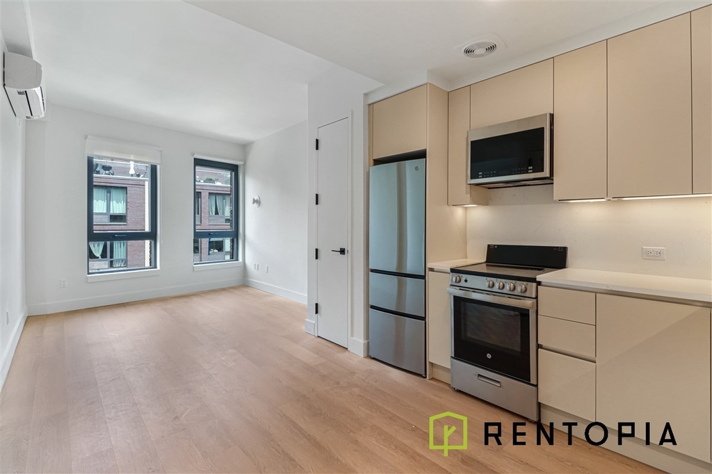 130 Hope Street - Photo 0