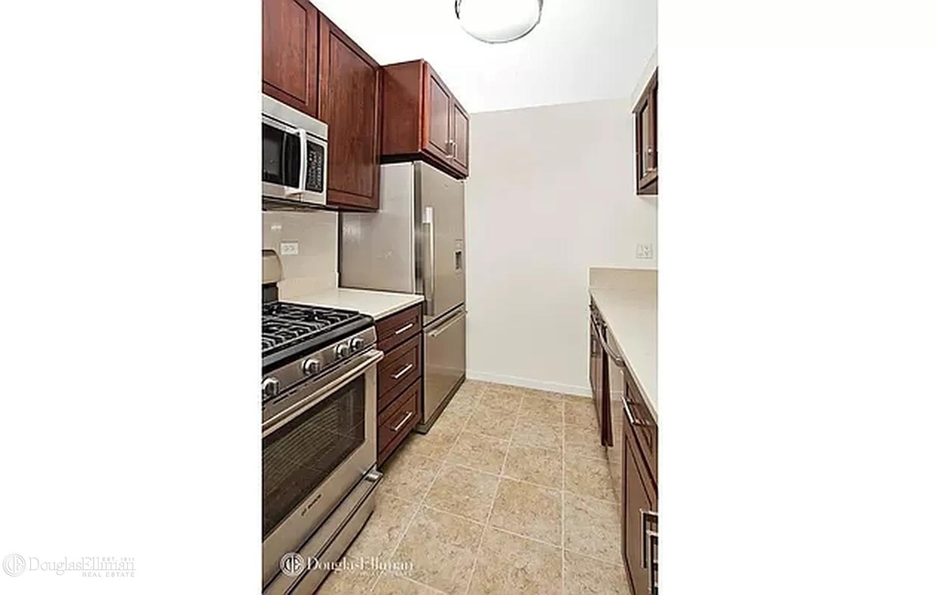 445 Fifth Ave - Photo 5