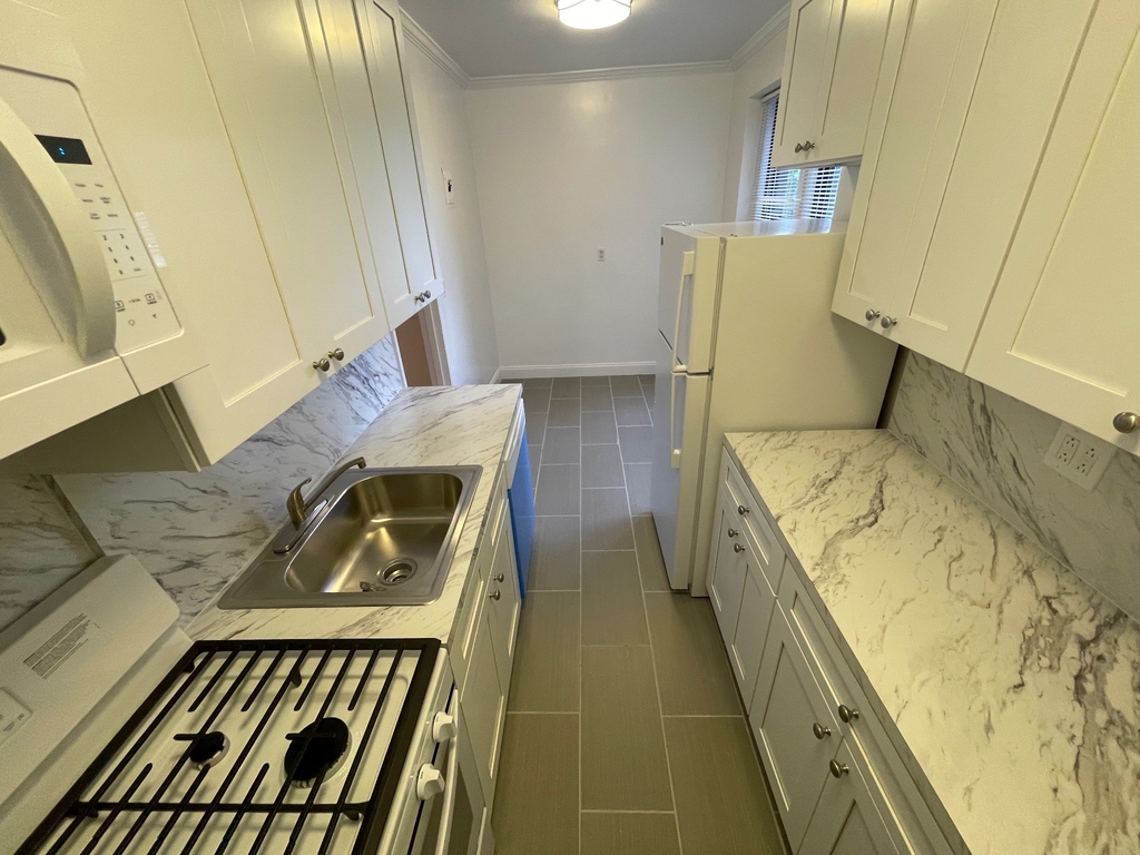 172-90 Highland Avenue - Photo 4