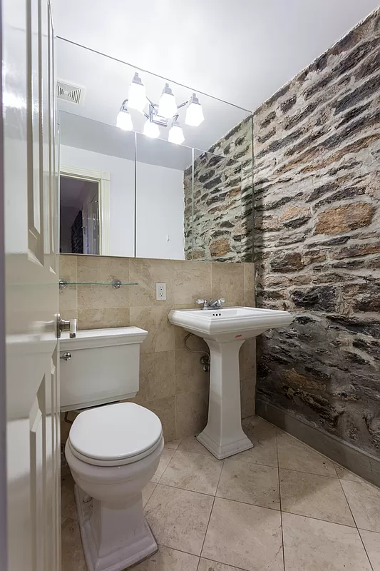 3BR in Hell's Kitchen - Photo 6