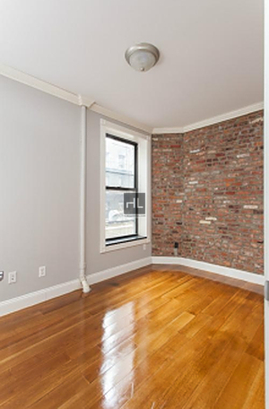 East 18 Street - Photo 2