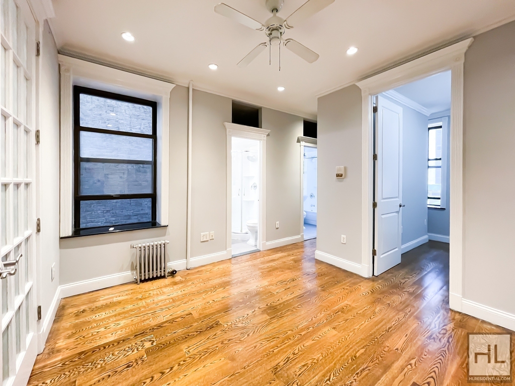E 18th St. - Photo 6