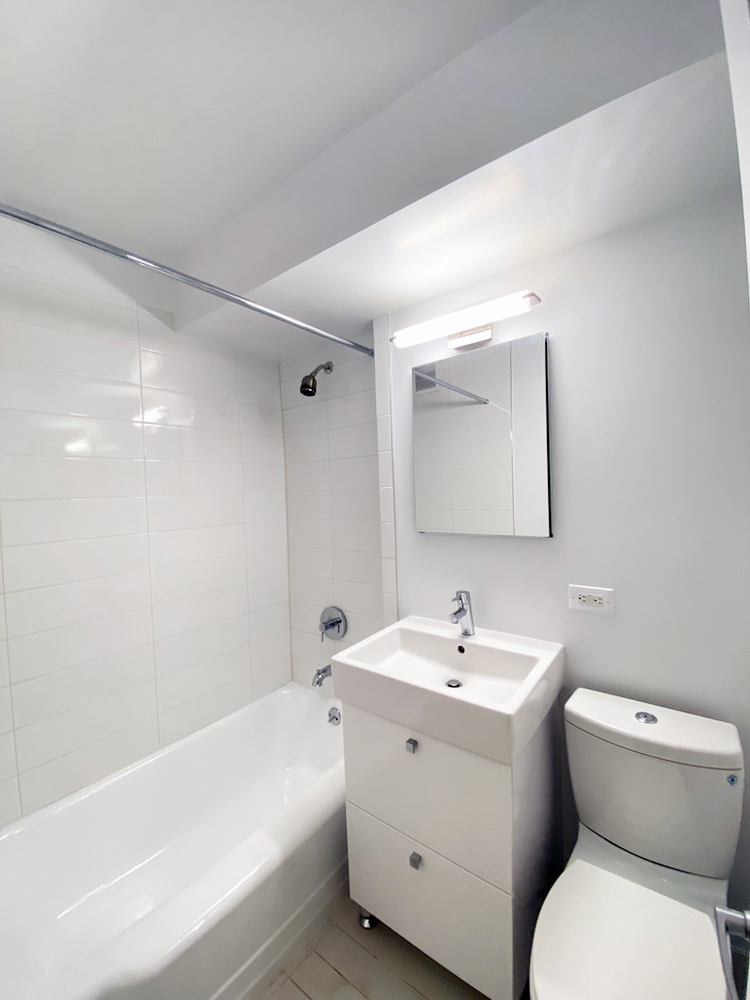 East 33 Street - Photo 11