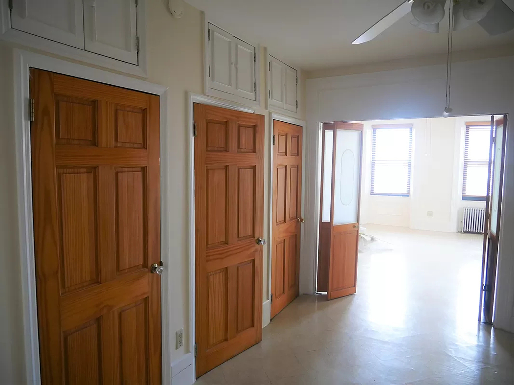 2260 1st Avenue - Photo 3