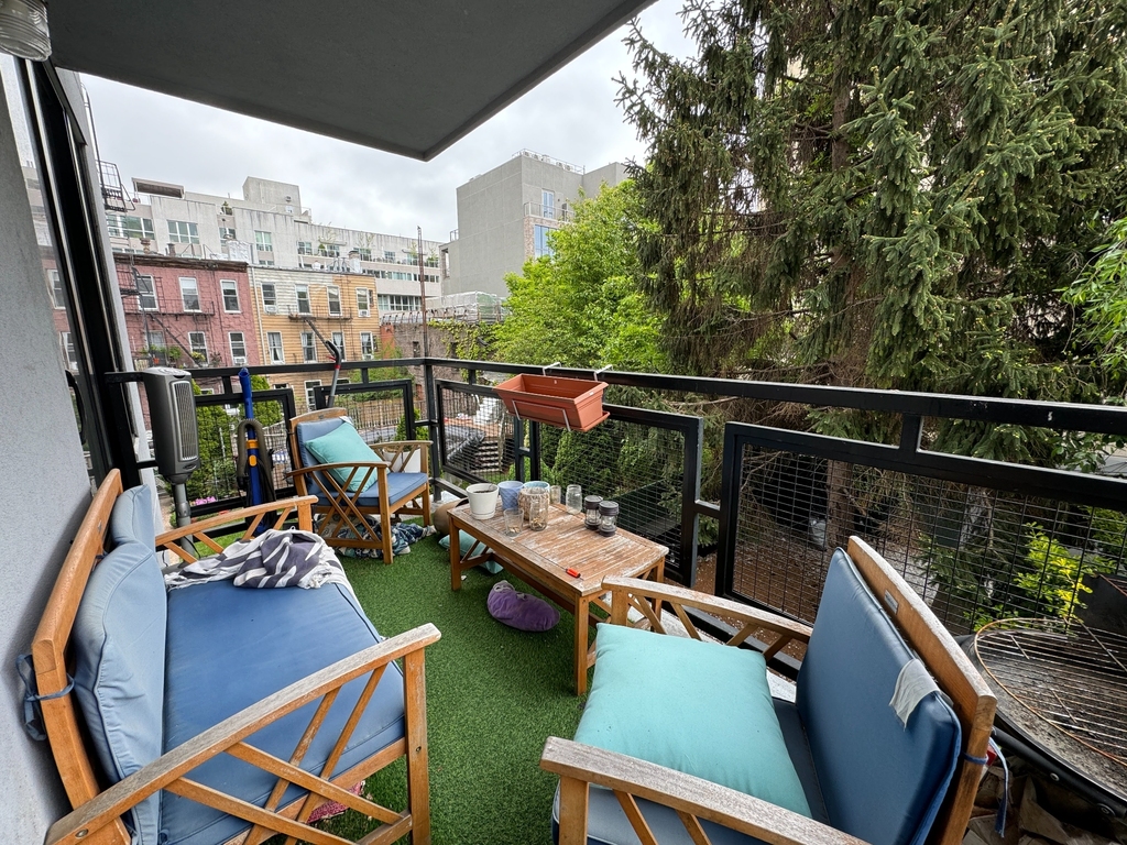 77 Berry Street - Photo 11