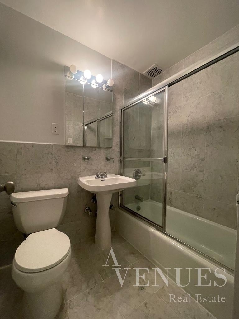East 83rd Street - Photo 2