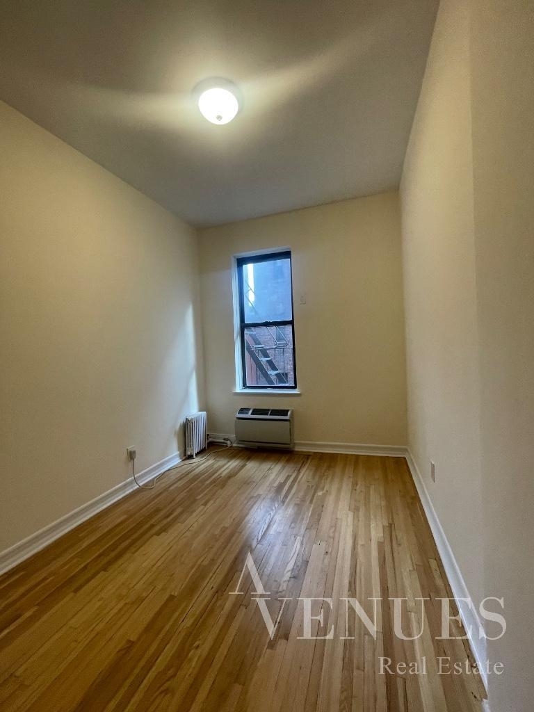 East 83rd Street - Photo 0