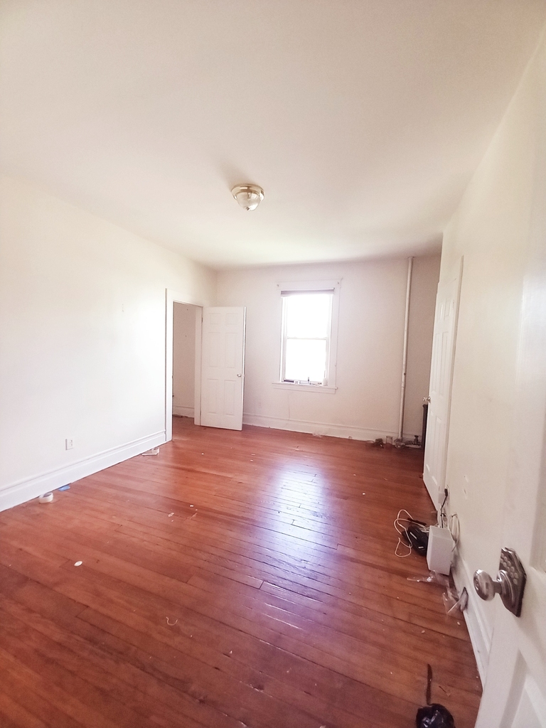 22 Clove Road - Photo 6