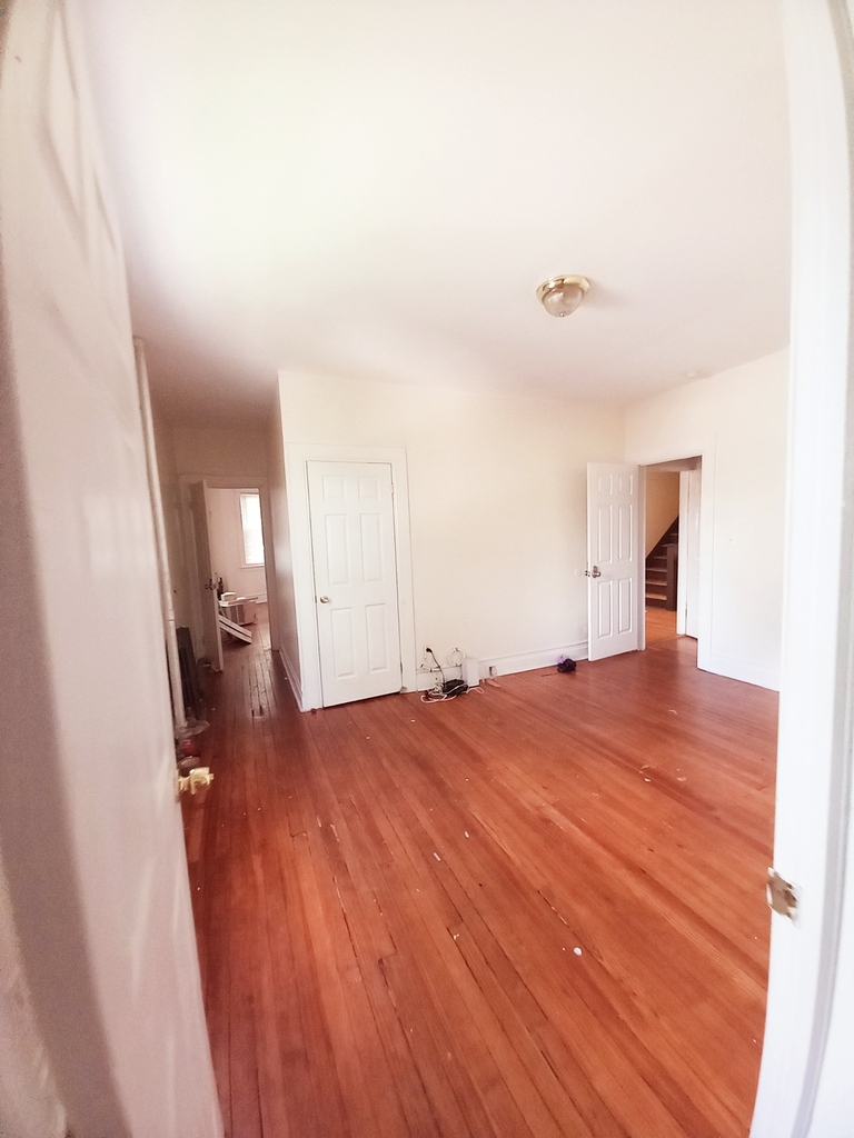 22 Clove Road - Photo 5