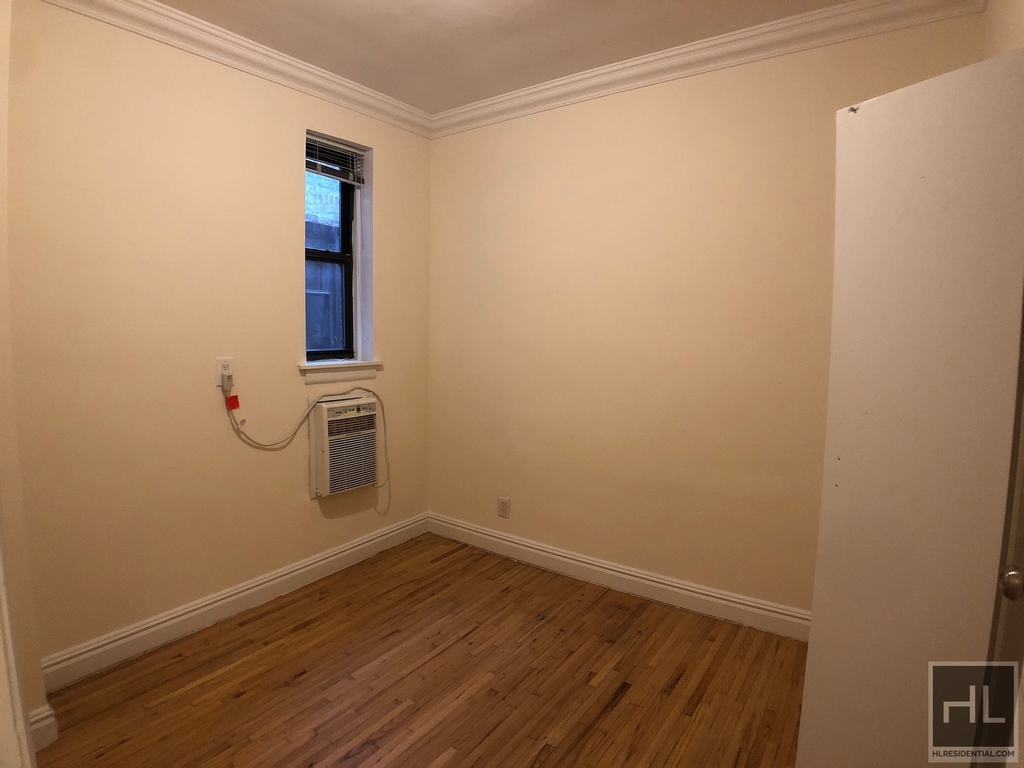 Gorgeous 2-Bedroom Apartment Located in Upper East Side - EAST 83 STREET - Photo 5
