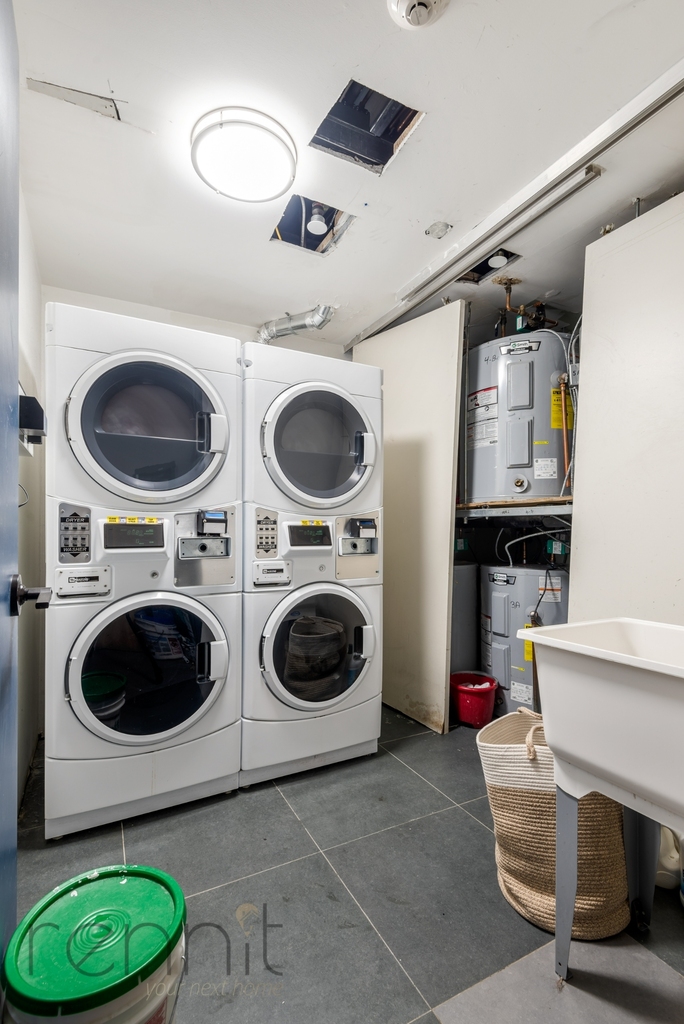 163 Graham Avenue - Photo 7