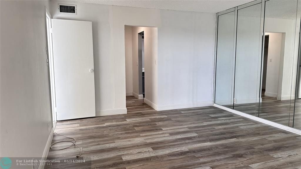 5900 Nw 44th Street - Photo 15