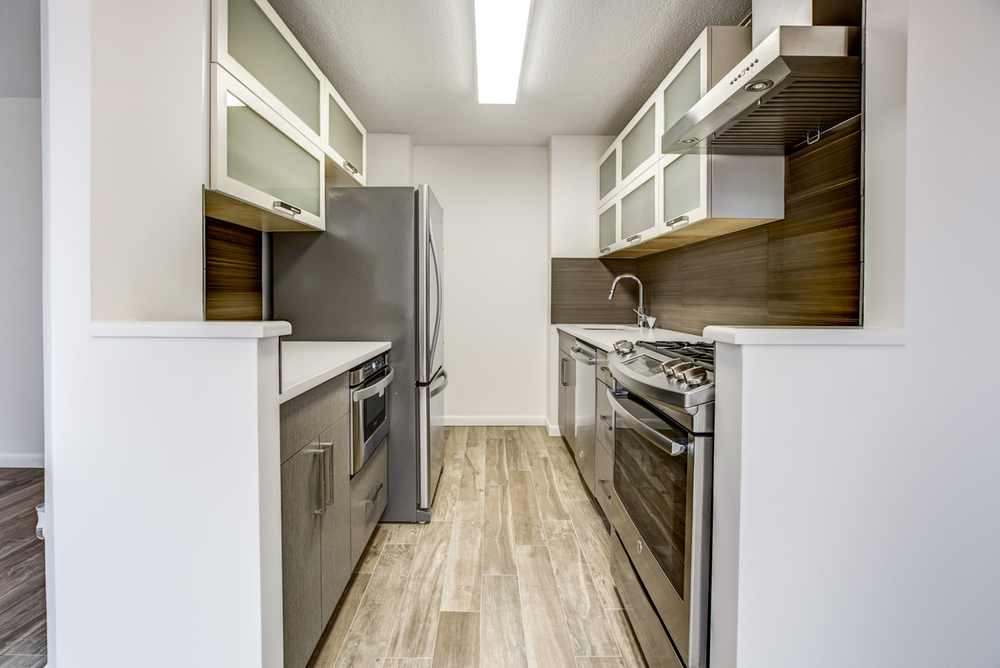 2nd Avenue - Photo 2