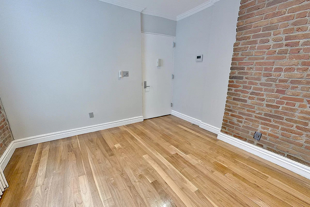 East 13th Street - Photo 2