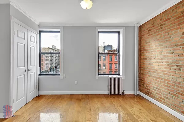 12th St & 8th Ave - Photo 4