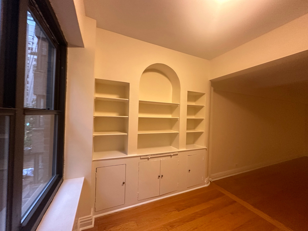 141 East 56th Street - Photo 2