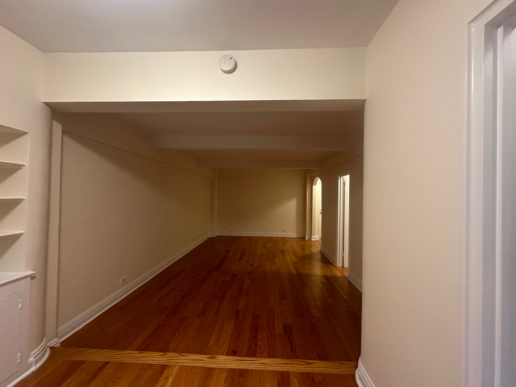 141 East 56th Street - Photo 5