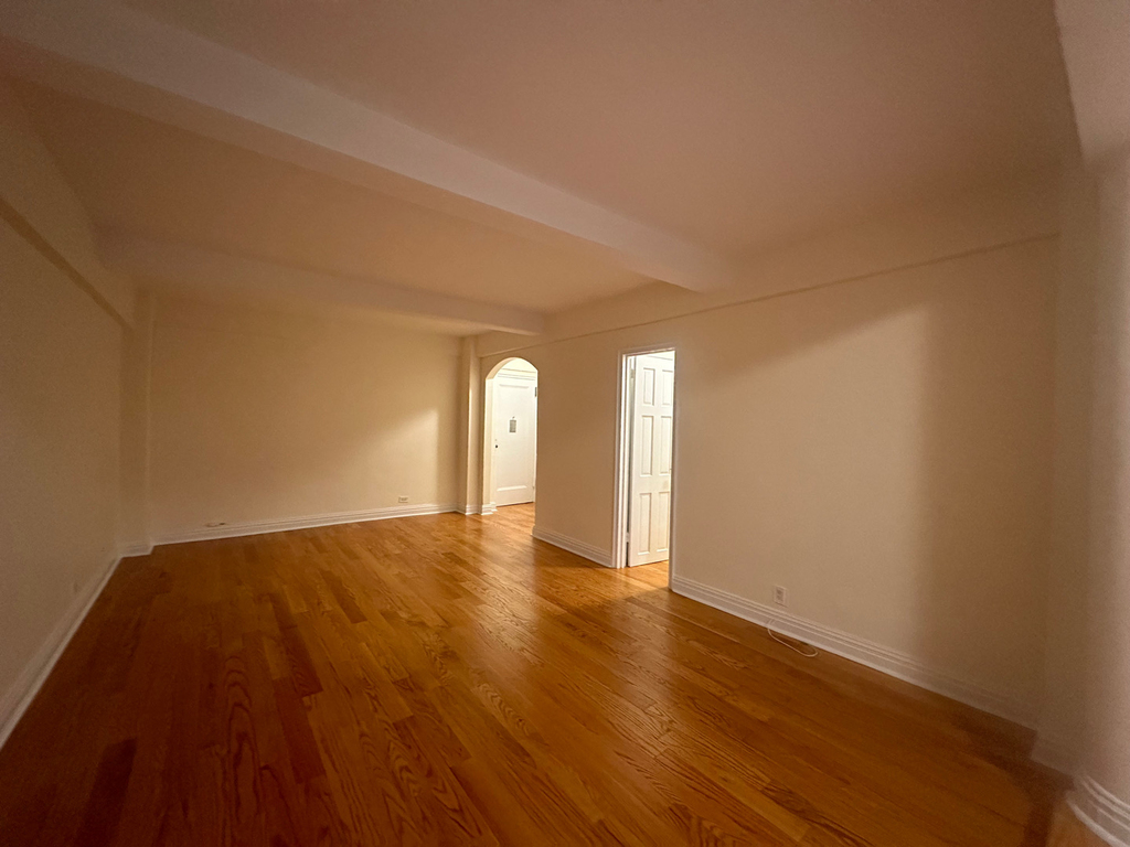 141 East 56th Street - Photo 3