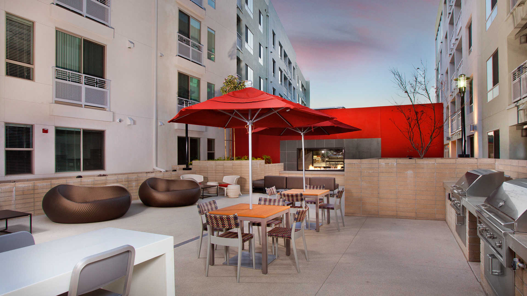 639 N. Broadway - Photo 33