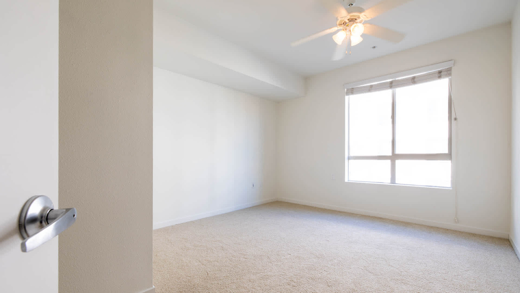 639 N. Broadway - Photo 19