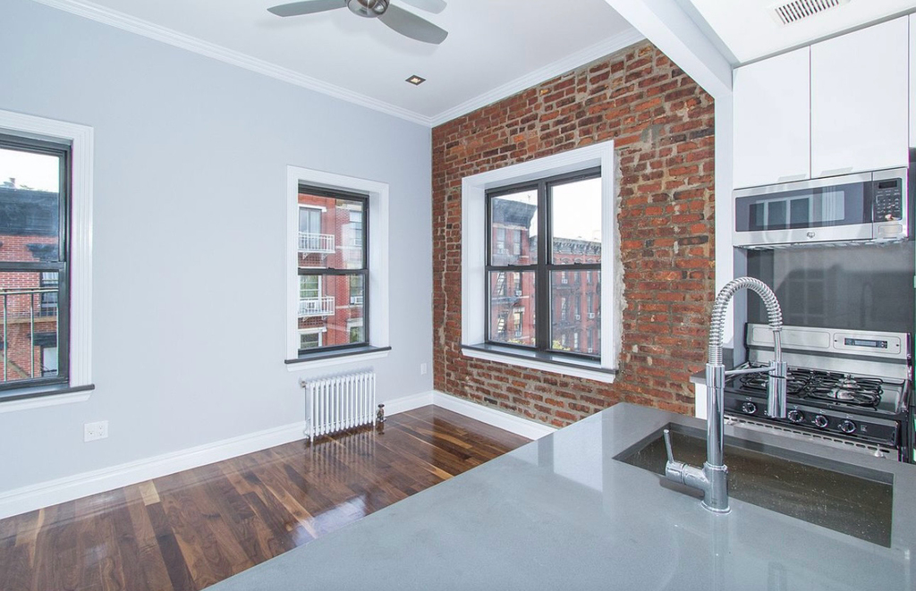 68 Clinton Street - Photo 2