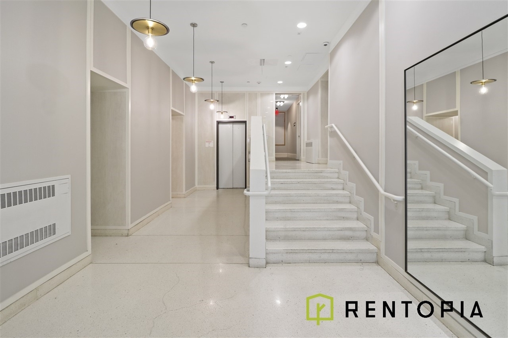 487 Keap Street - Photo 6