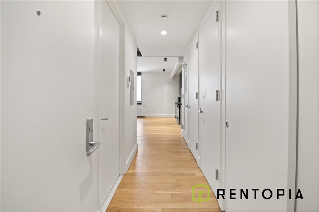 487 Keap Street - Photo 4