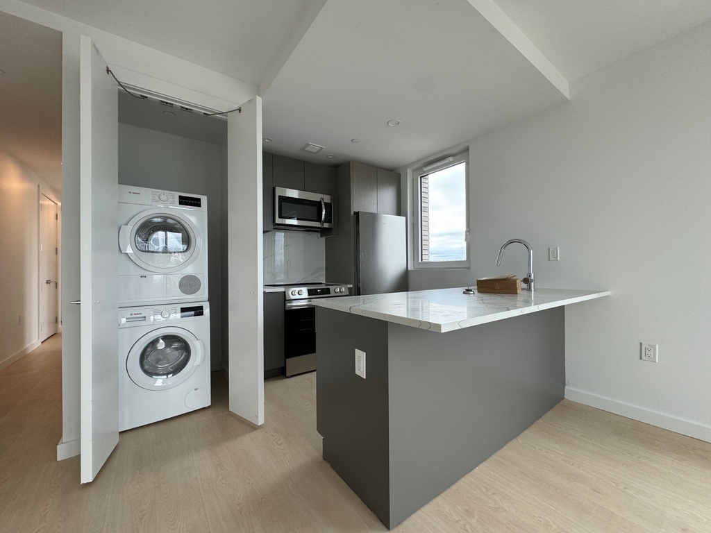 1499 Bedford Avenue - Photo 6