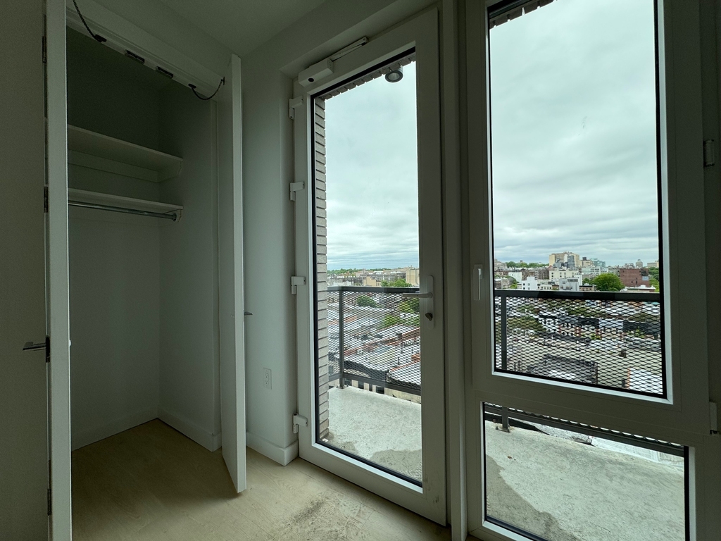 1499 Bedford Avenue - Photo 12