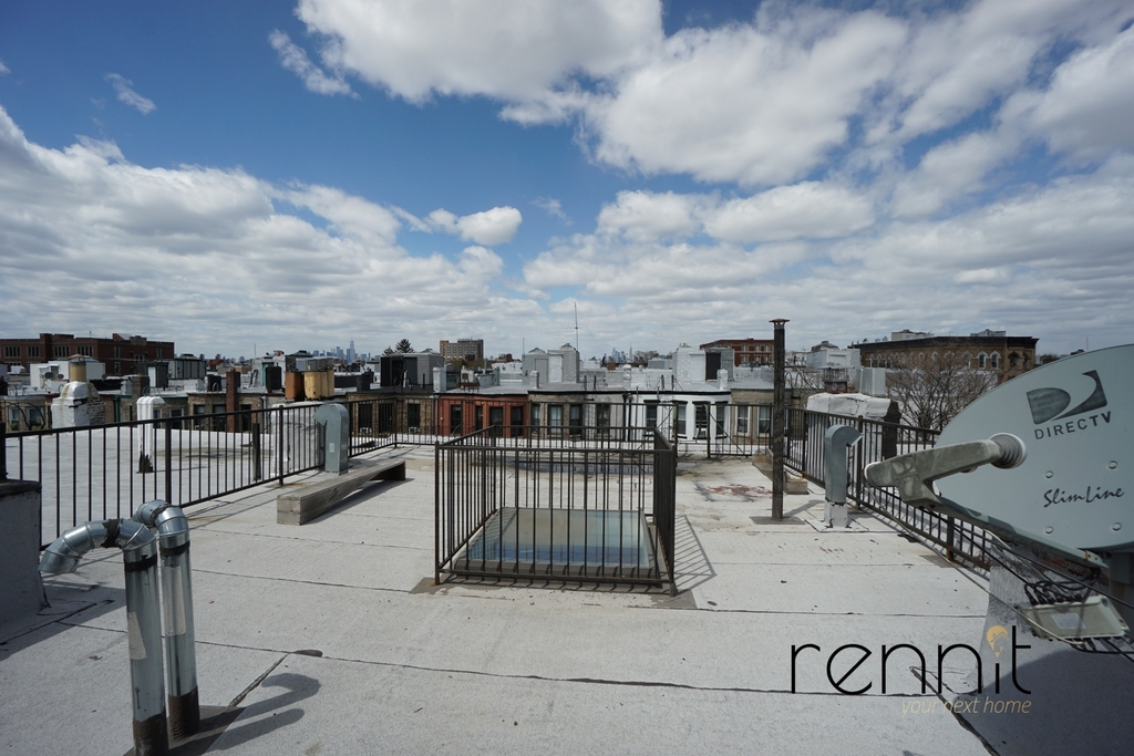 1689 Gates Avenue - Photo 1