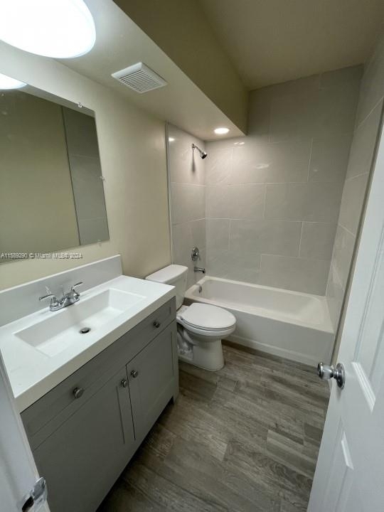 2051 Nw 81st Ave - Photo 13
