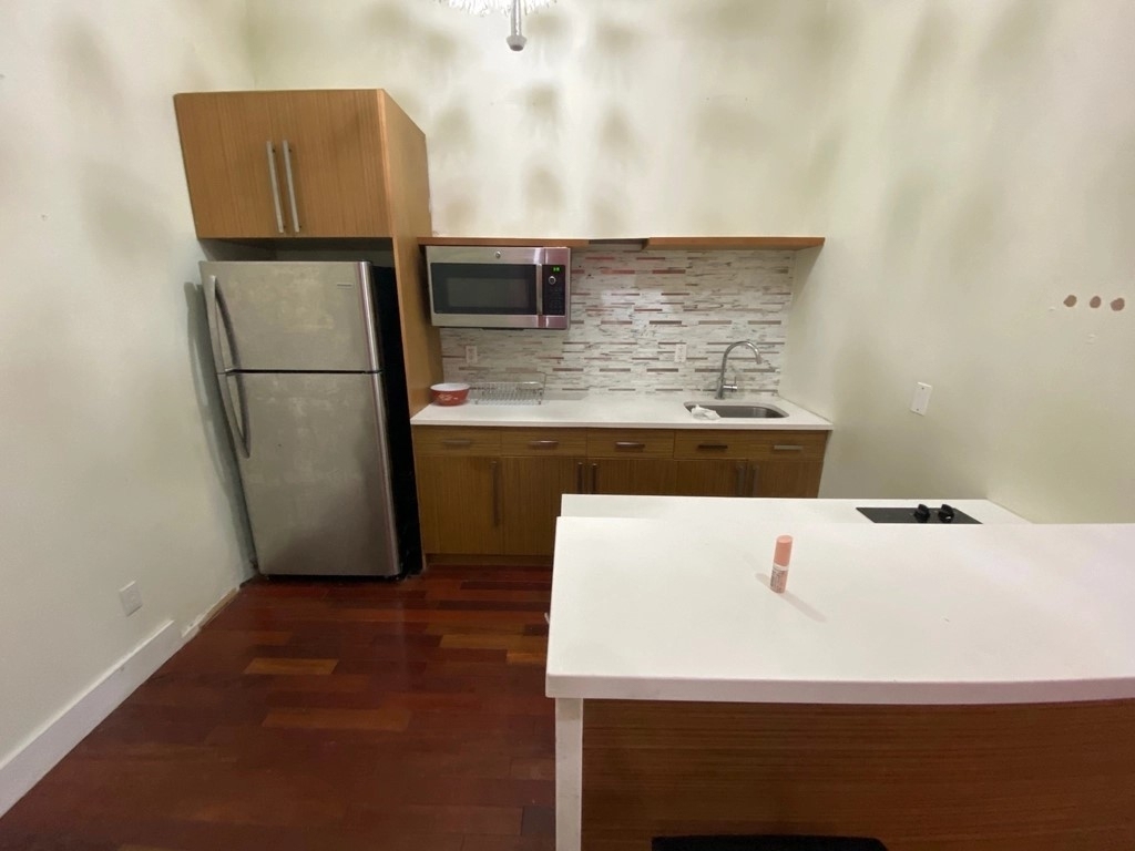 775 Hart Street - Photo 1