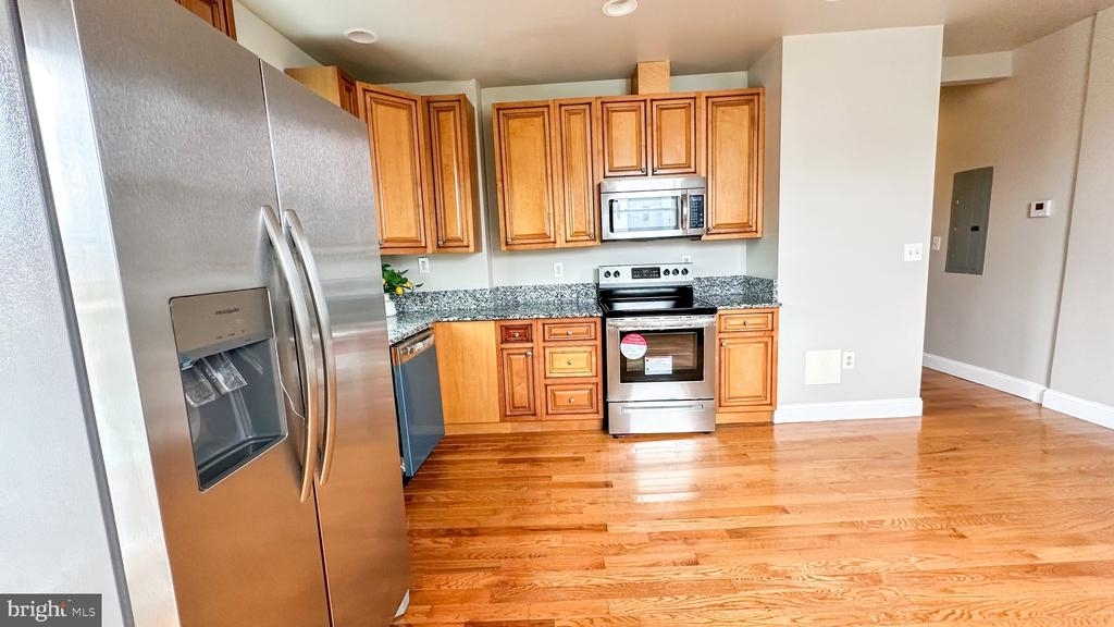 3408 Sherman Ave Nw - Photo 2