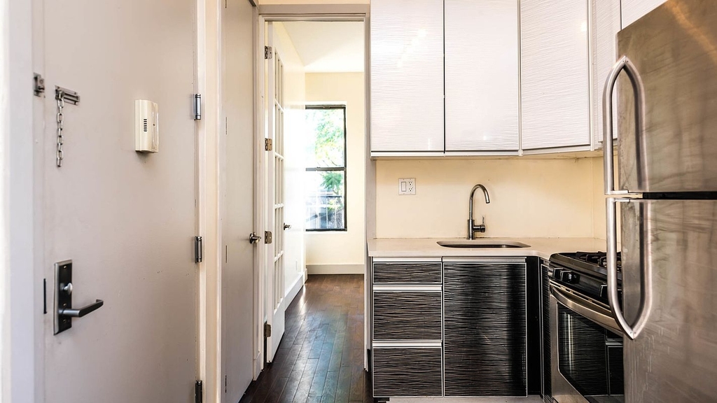 26 Wilson Avenue - Photo 0