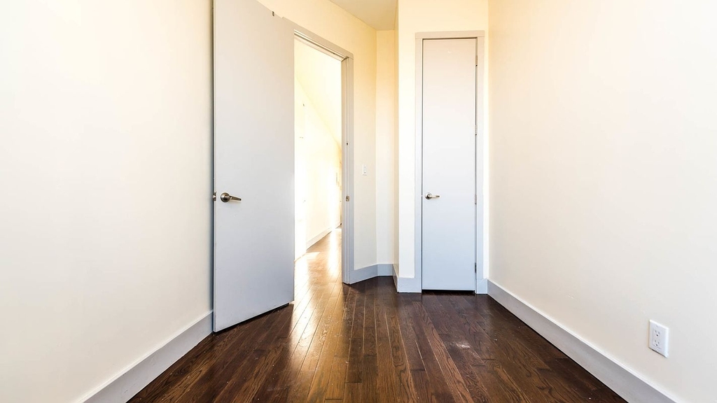 26 Wilson Avenue - Photo 3