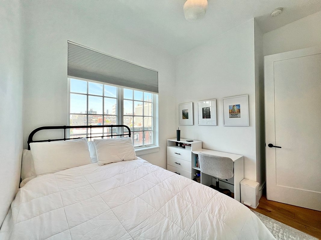 212 North 4th Street - Photo 5