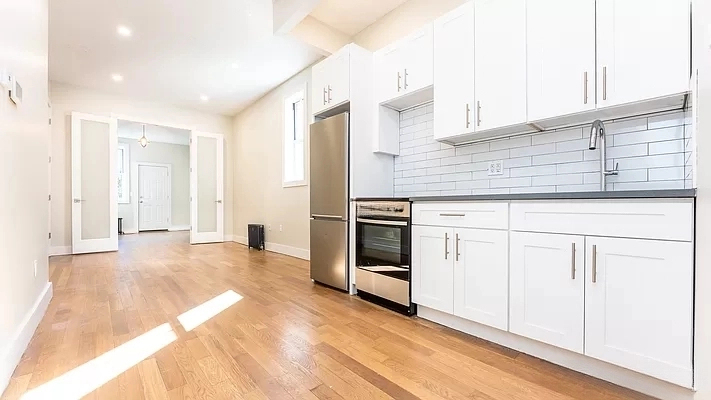 170 Jefferson Street - Photo 0